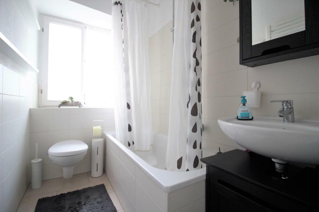 Charming 3-Bedroom Apartment With Parking Lot Würzburg Dış mekan fotoğraf