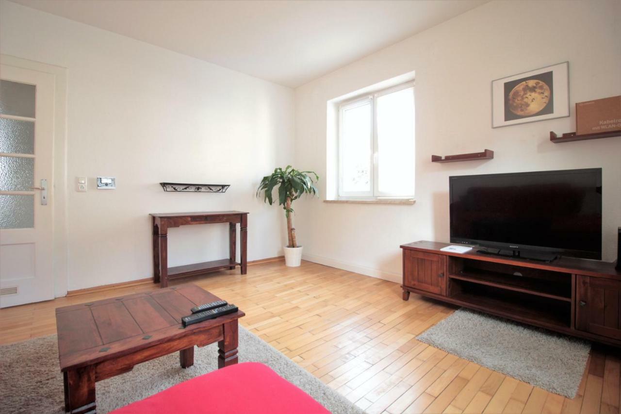 Charming 3-Bedroom Apartment With Parking Lot Würzburg Dış mekan fotoğraf