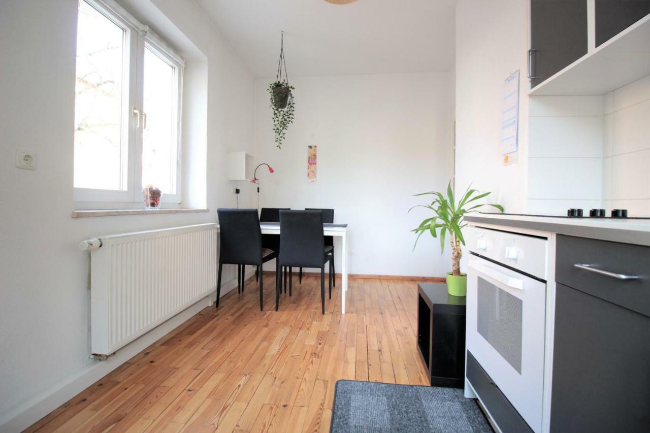 Charming 3-Bedroom Apartment With Parking Lot Würzburg Dış mekan fotoğraf
