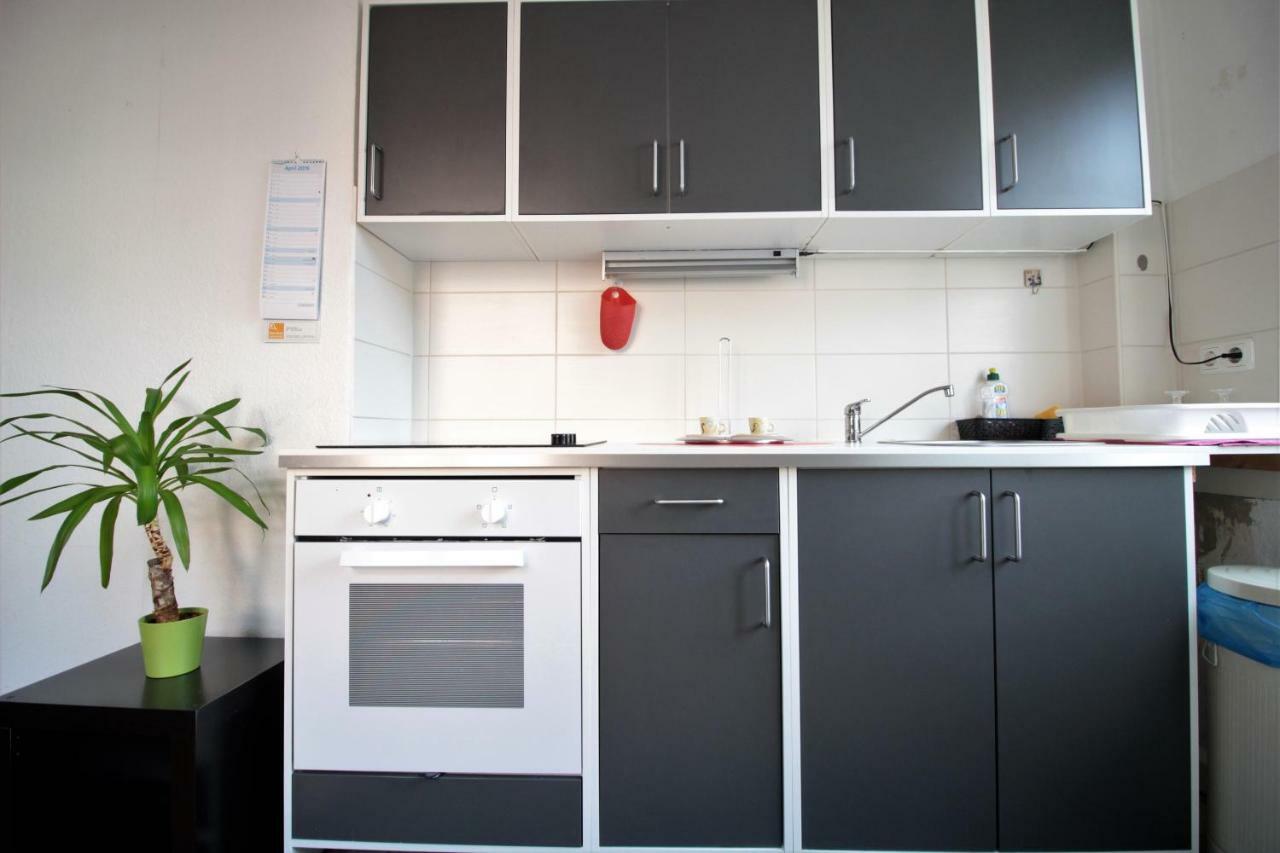 Charming 3-Bedroom Apartment With Parking Lot Würzburg Dış mekan fotoğraf