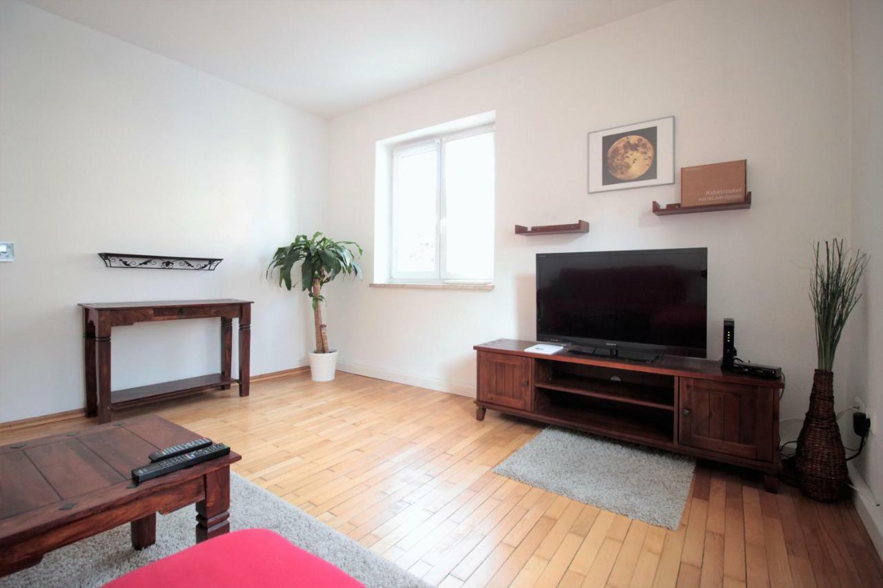 Charming 3-Bedroom Apartment With Parking Lot Würzburg Dış mekan fotoğraf