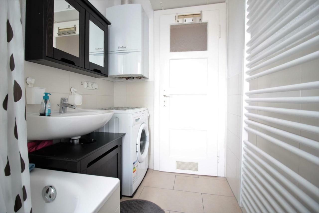 Charming 3-Bedroom Apartment With Parking Lot Würzburg Dış mekan fotoğraf
